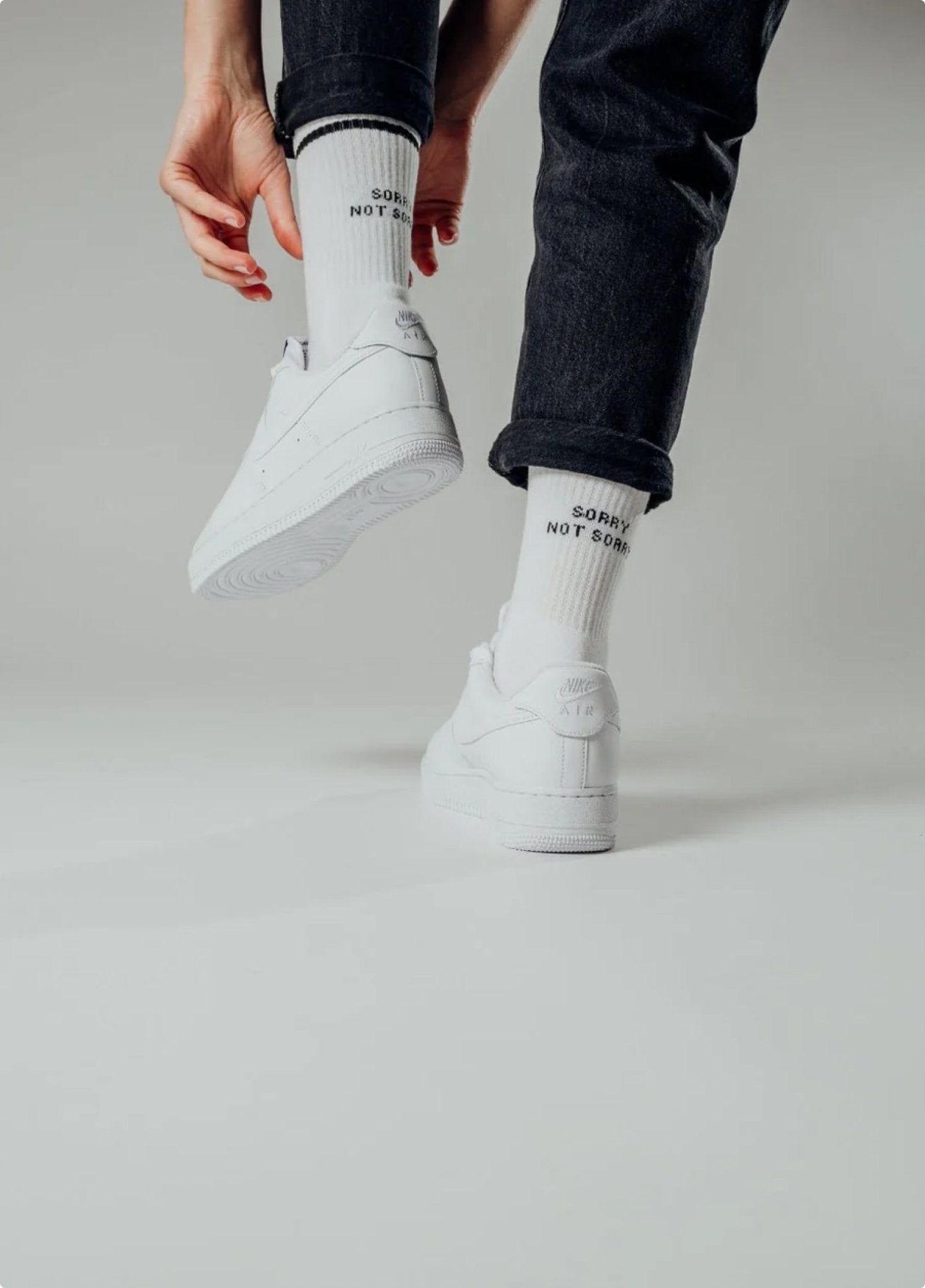SORRY NOT SORRY Socken - NBDC