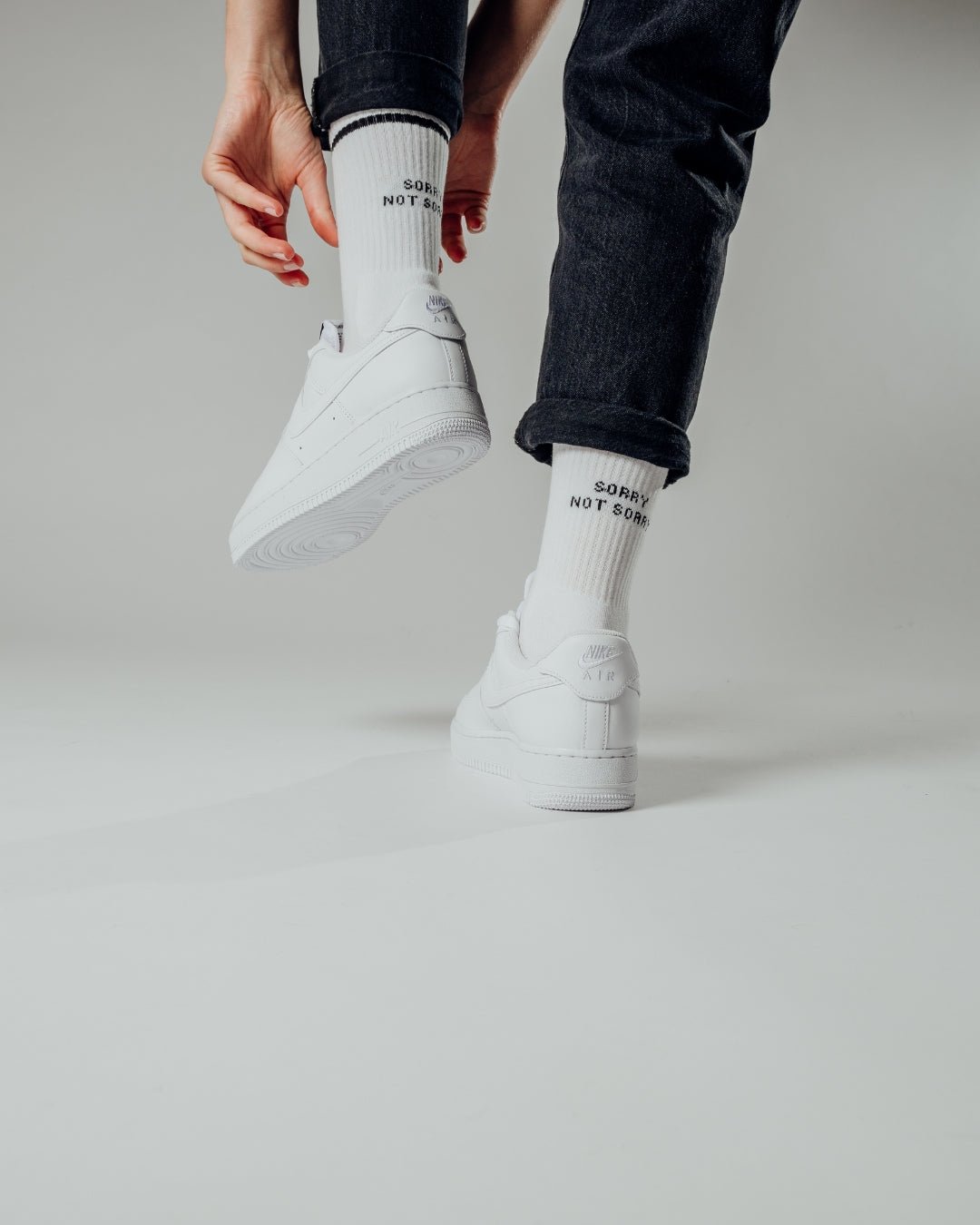 SORRY NOT SORRY - WEISS Socken - NBDC